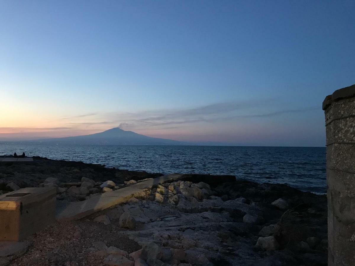 Blue54 - Pozzillo Sul Mare Fra L'Etna E Taormina Villa Kültér fotó