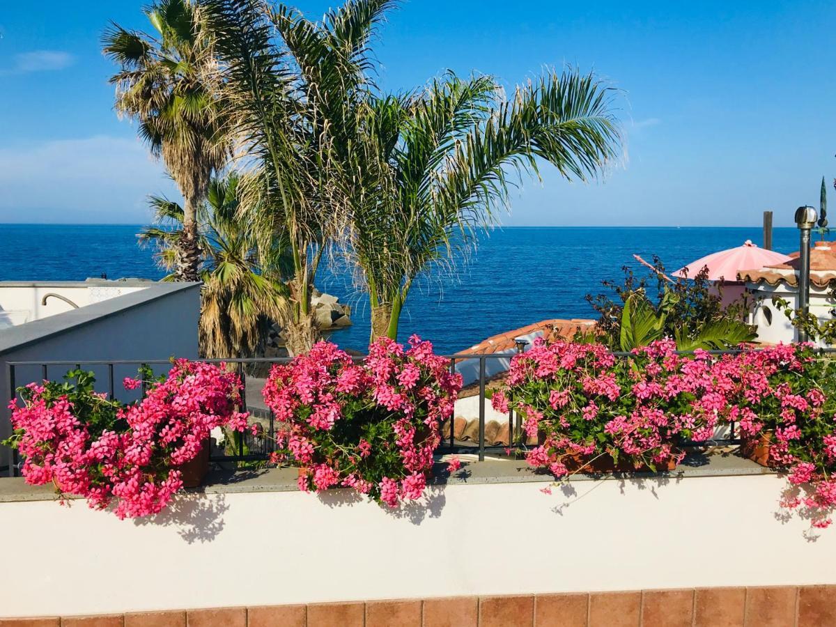 Blue54 - Pozzillo Sul Mare Fra L'Etna E Taormina Villa Kültér fotó